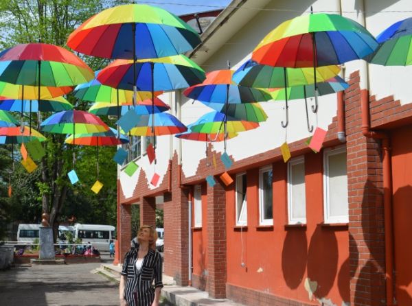 ´Colorfull Hopes Street´ Açıldı !